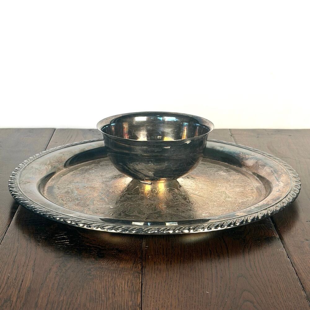 Vintage Oneida Silver Plated Tray with Attached Center Bowl Serving Dish
